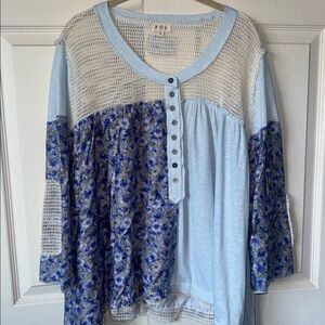 POL Women's Light Blue and White Floral Blouse